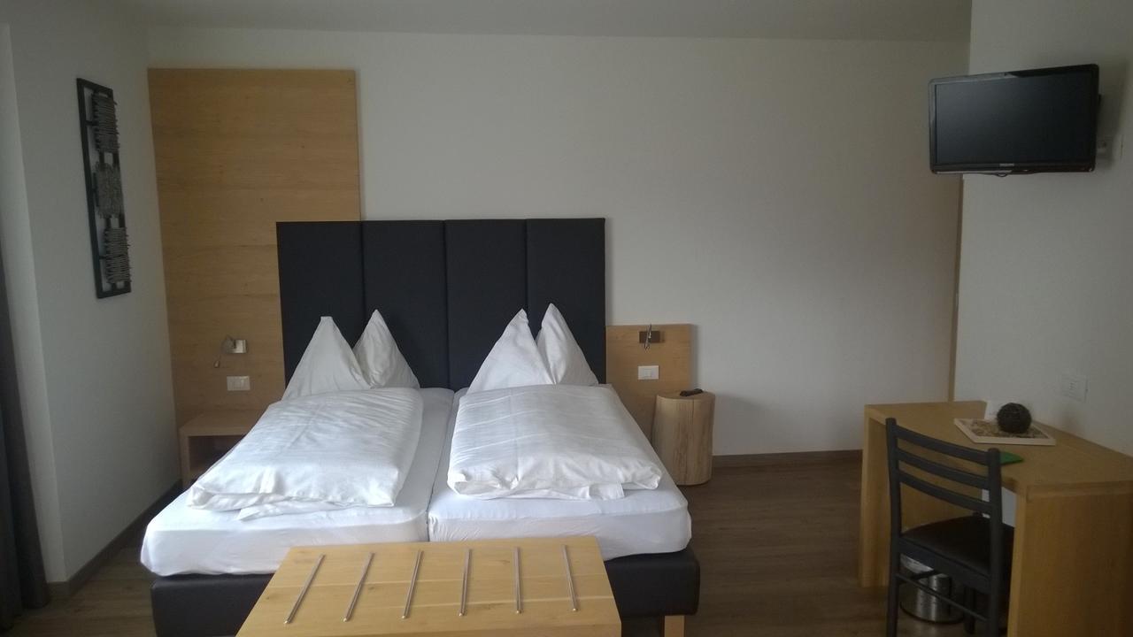 Guesthouse Dolomiten Egna Eksteriør bilde
